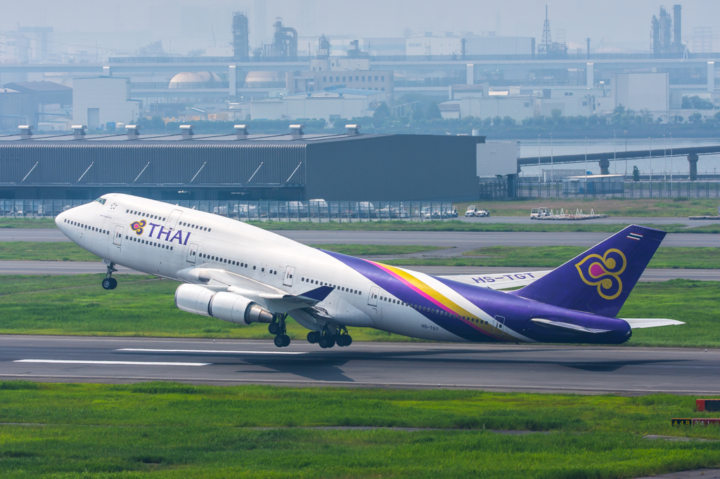 羽田空港の4発エンジンたち・・・7