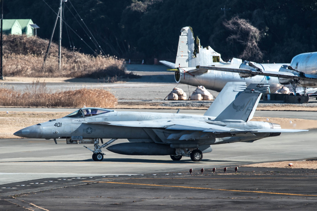 ＃401　RWY01　離陸待機