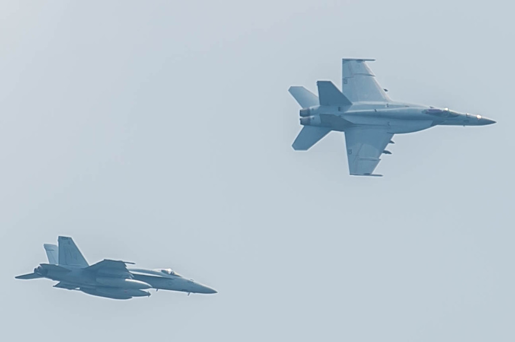 本日の厚木基地上空3