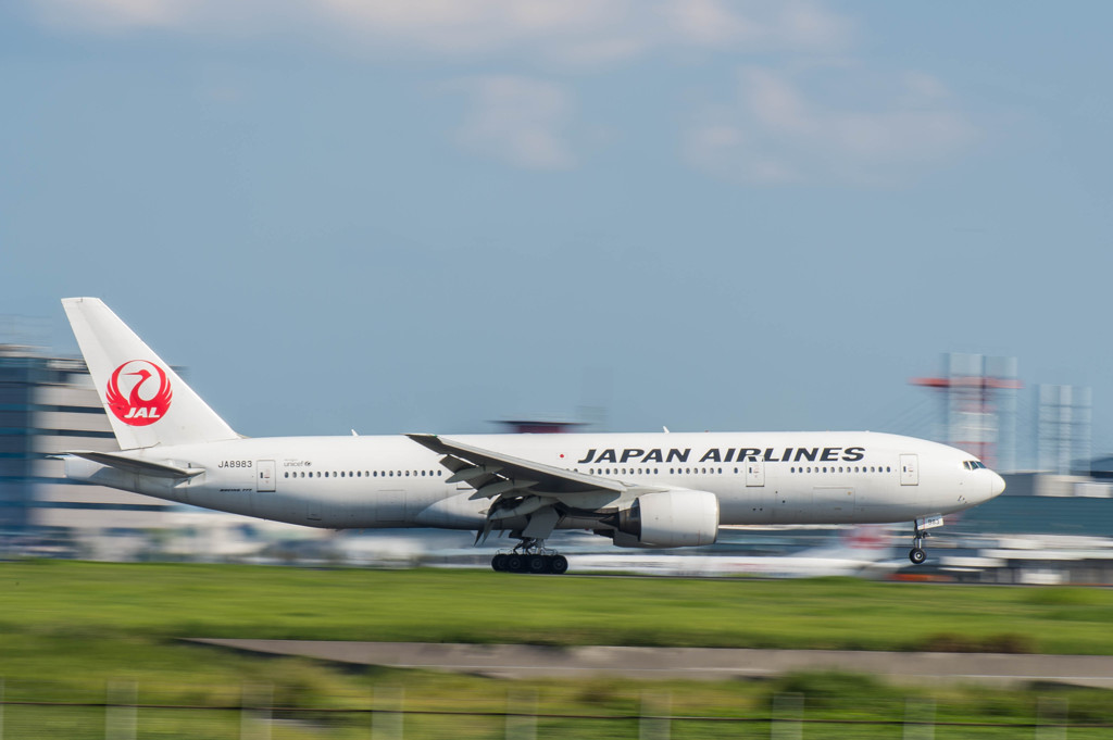 短胴　B777
