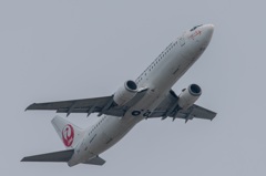 戦闘機と戦闘機の間に・・・