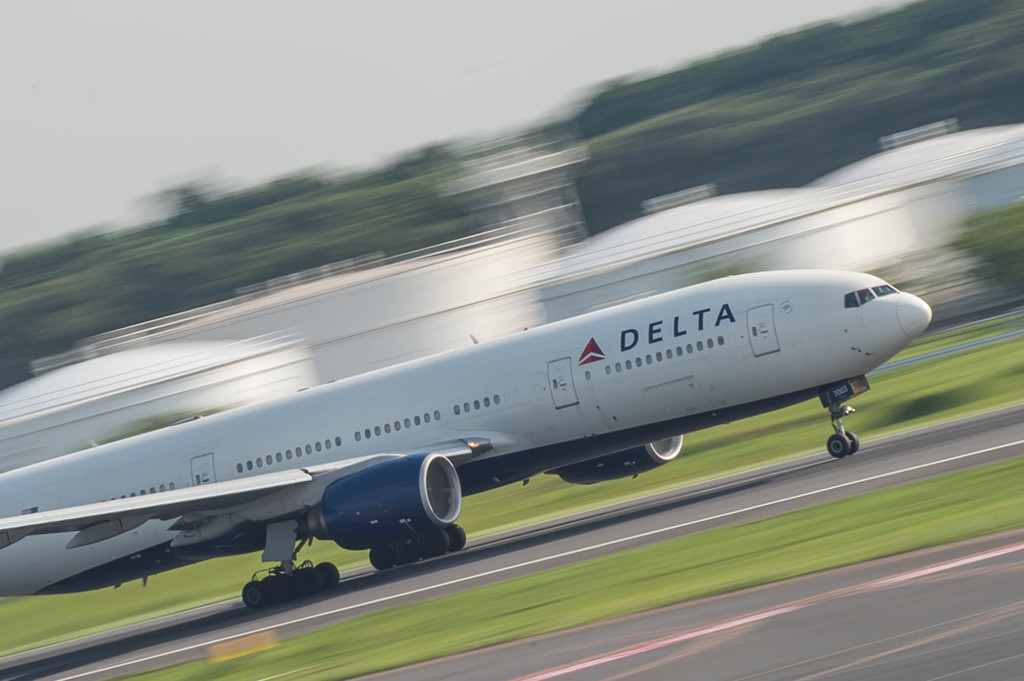デルタ　B777　V1
