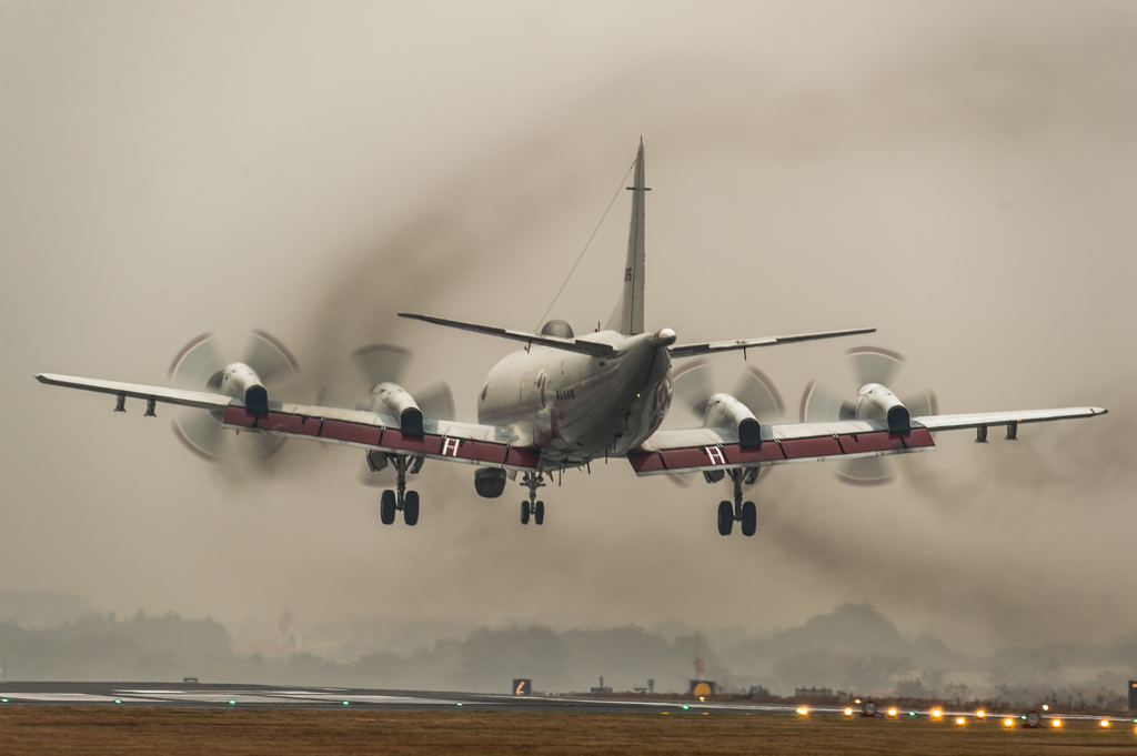 全力でP-3C・・・2