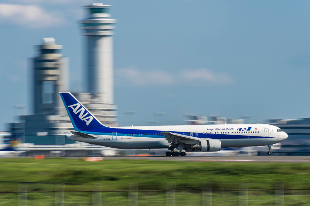 タワーとANA　B767