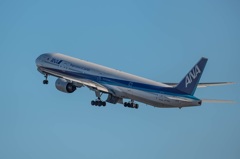 流し撮りした後にSS上げて止めて撮るw