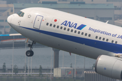 モノレール絡み・・・