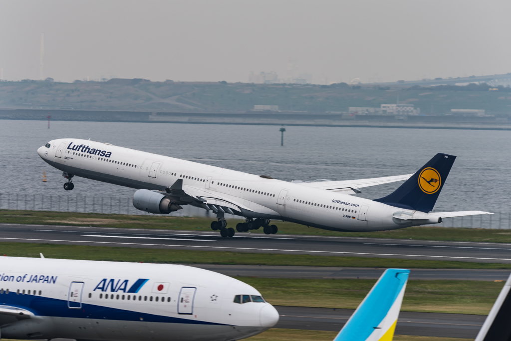 羽田空港の4発エンジンたち・・・4