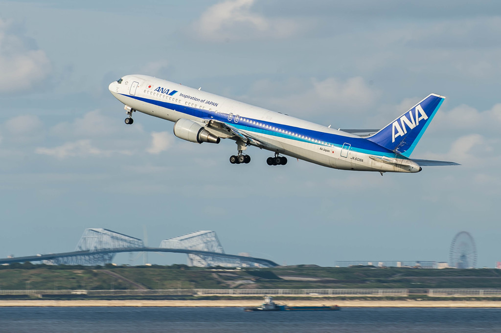 ゲートブリッジとANA　B767