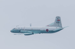 海上自衛隊　YS-11