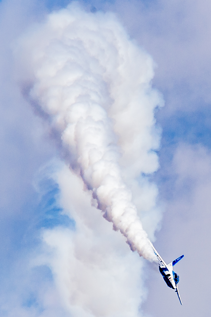 This is Blue Impulse No,5
