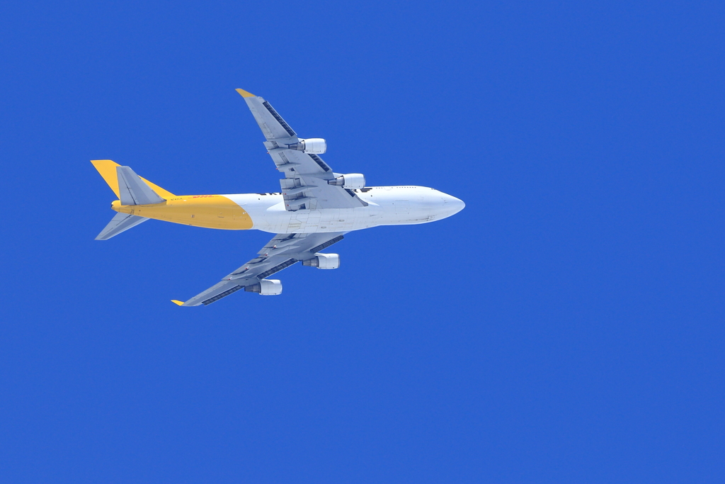 青空に貼り絵