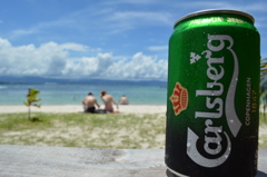 ビールとビーチ
