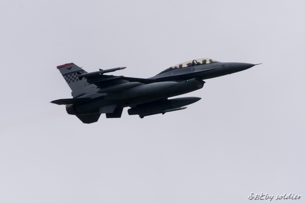 横田フライアウト_F16①