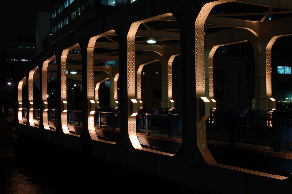 橋(名前を知りませんが有名？な橋なようです）