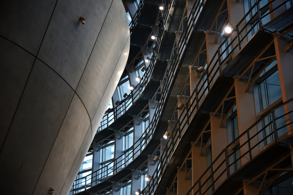 国立新美術館