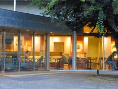 Cafeにて