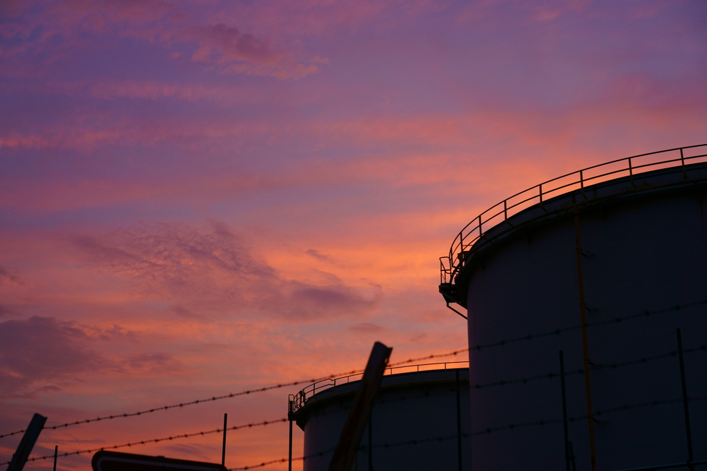 夕暮れコンビナート