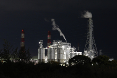 白亜のコンビナート