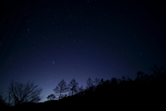 漆黒の夜空に（さらに広角）