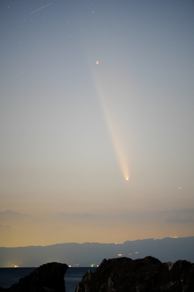 紫金山・アトラス彗星