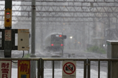 土砂降りの蒲田駅