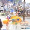 水の掛け合い