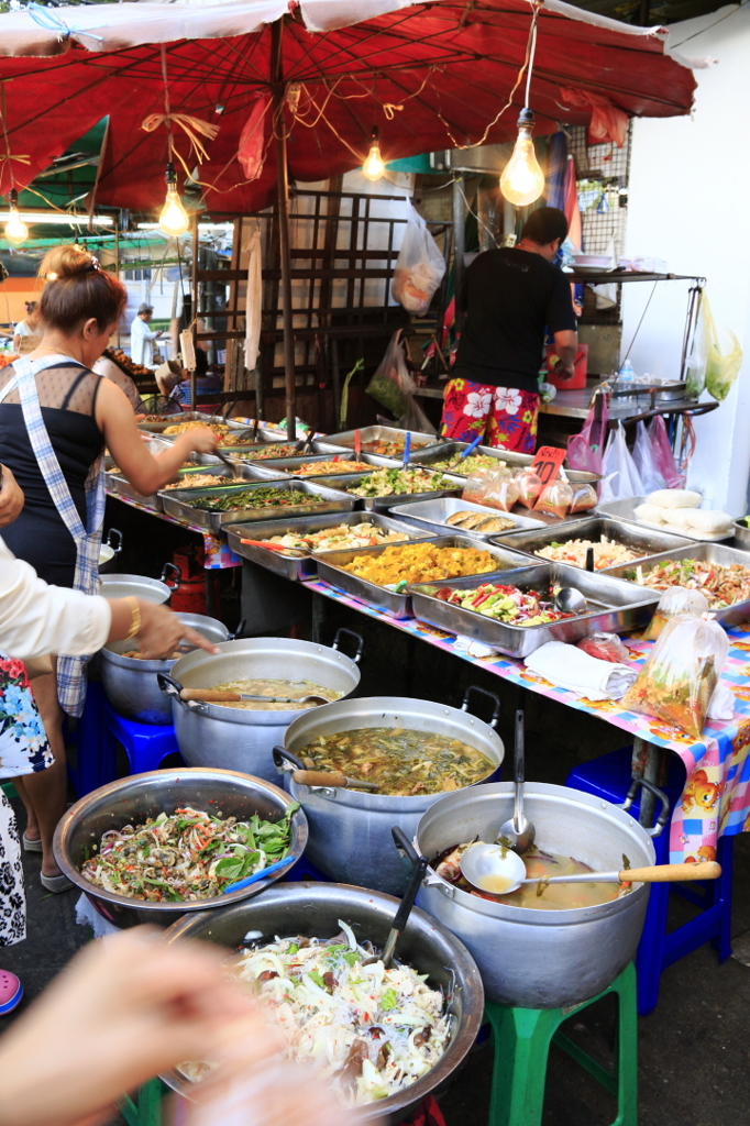夕飯を売る屋台