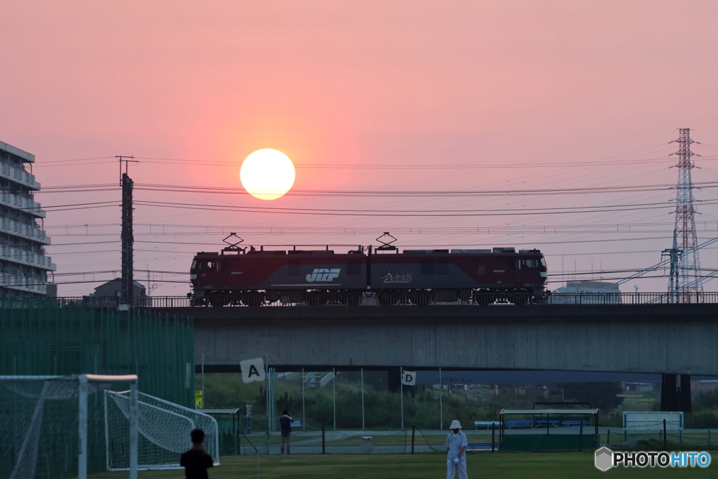 朝の多摩川