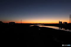 朝の多摩川