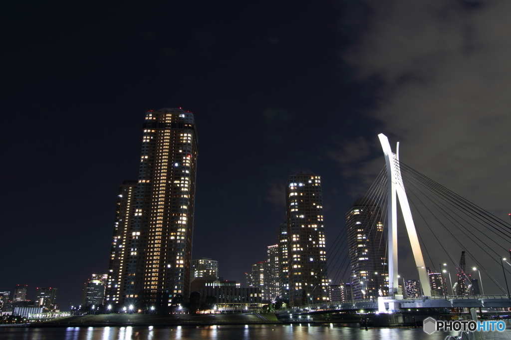 ウォーターフロント(夜景）