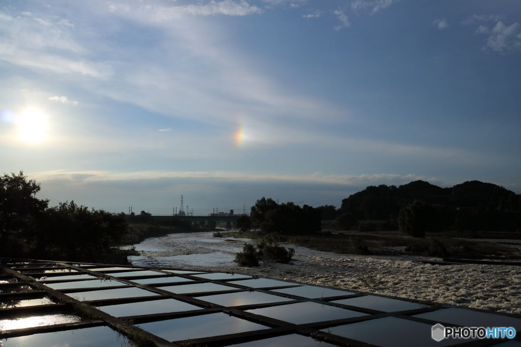 朝の多摩川