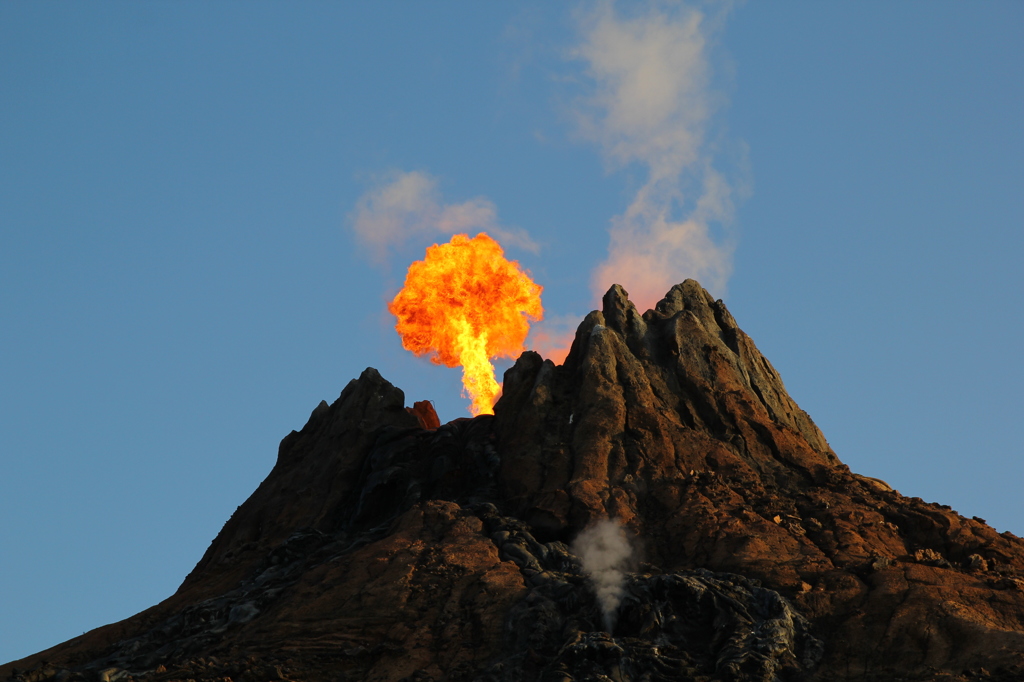 プロメテウス火山噴火3