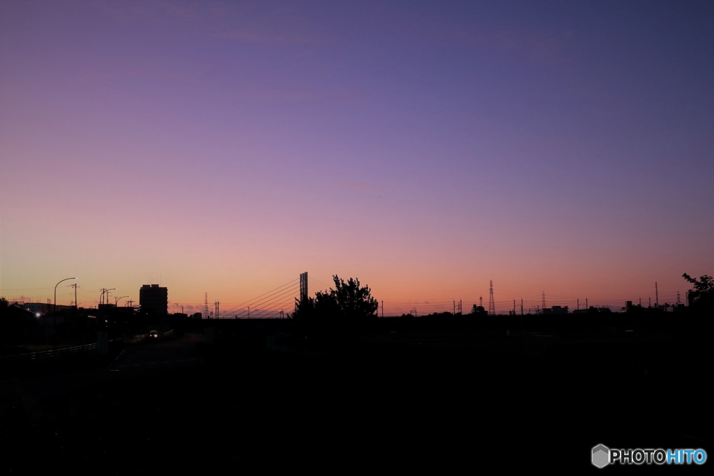 朝の多摩川