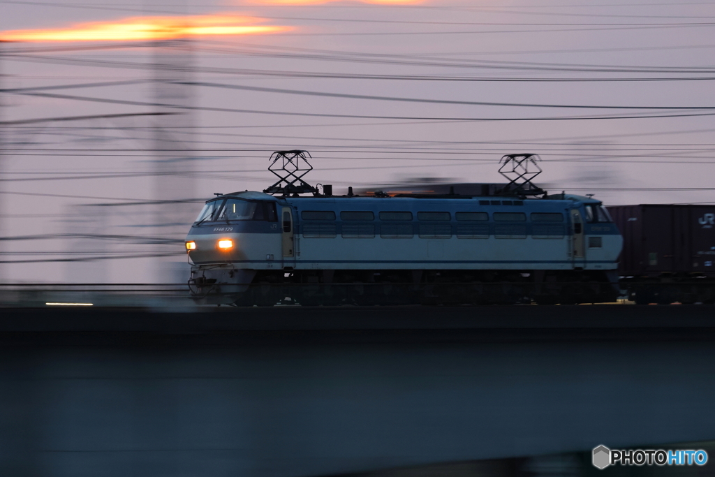 朝の多摩川