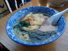 ワンタンメン（寒い季節到来。あたたかいラーメンはいかがでしょ？８）