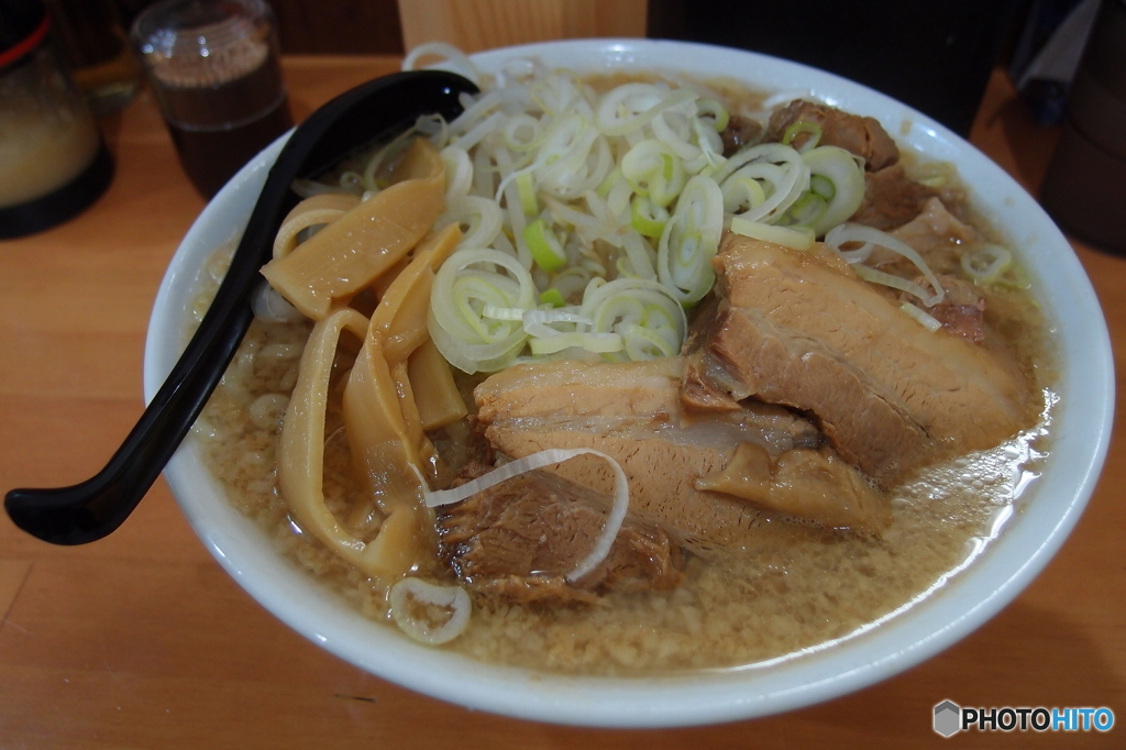 クソ暑い季節到来。あたたかいラーメンはいかがでしょ？