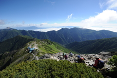 北岳の肩より鳳凰三山を望む