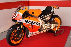 HONDA RC213V