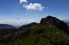 塩見岳西峰より