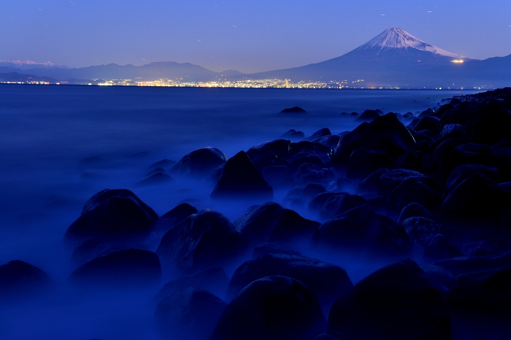 蒼い海の彼方に・・・