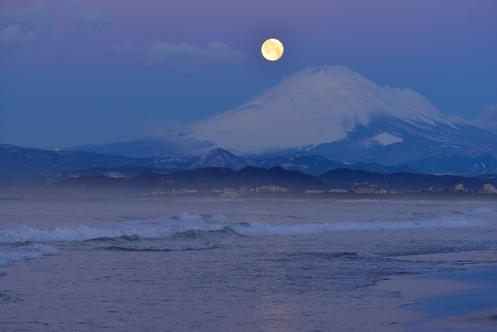 月待ち海岸