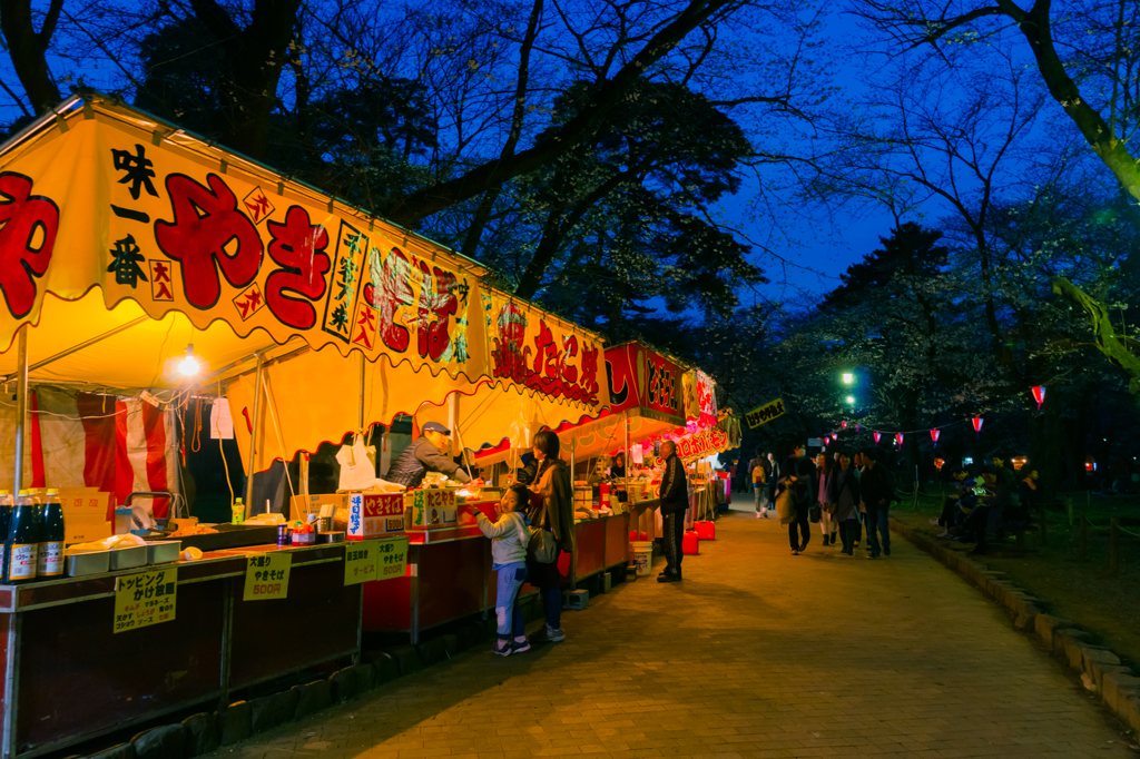 夜桜祭り屋台2