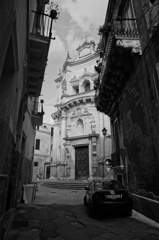 イタリア