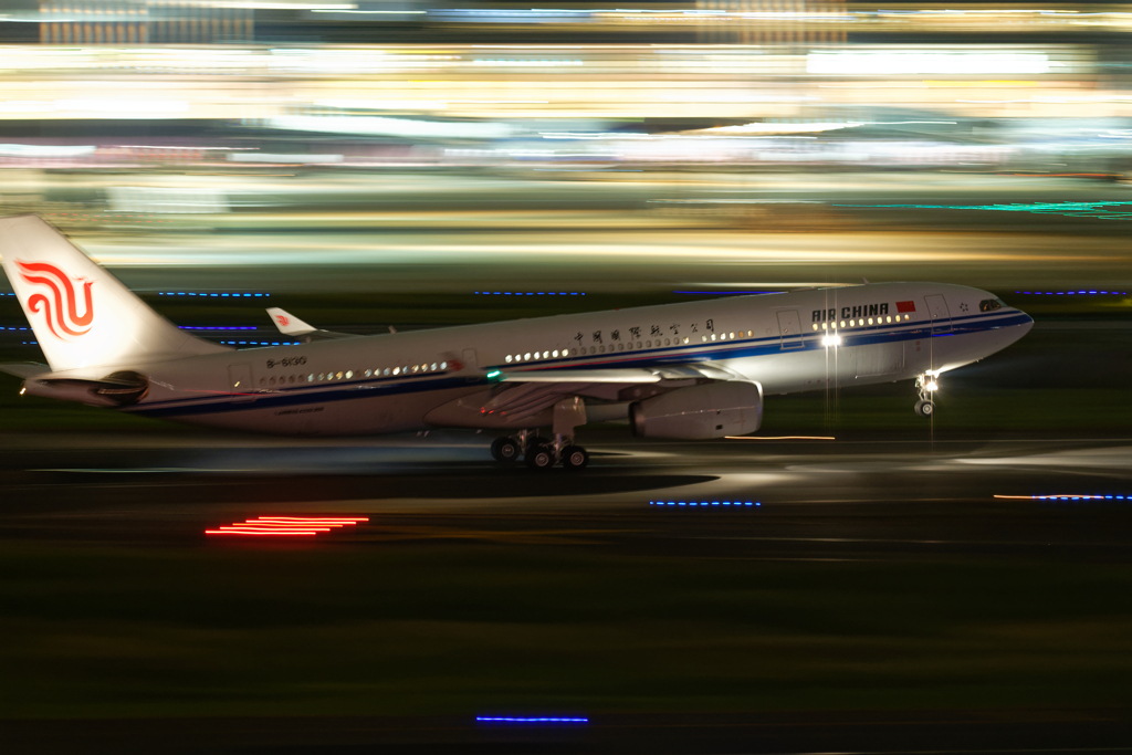 HND 34L Night Landing　~ CA A330 ~