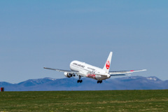 JAL554 Take off at Asahikawa Airport