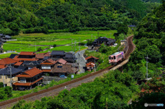 田舎風景のキハ120　