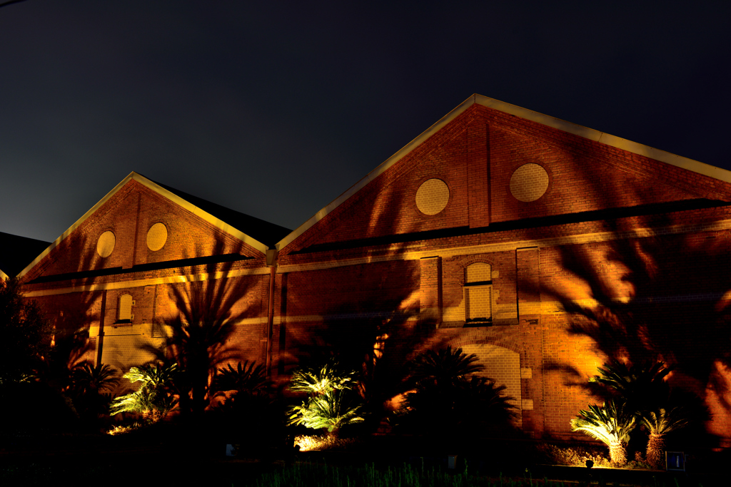 赤レンガの倉庫魔人