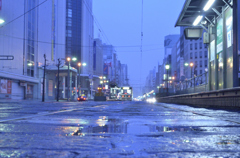 人影少ない雨上がり