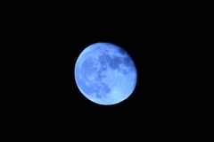１７日目の月