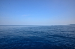 青い海　７